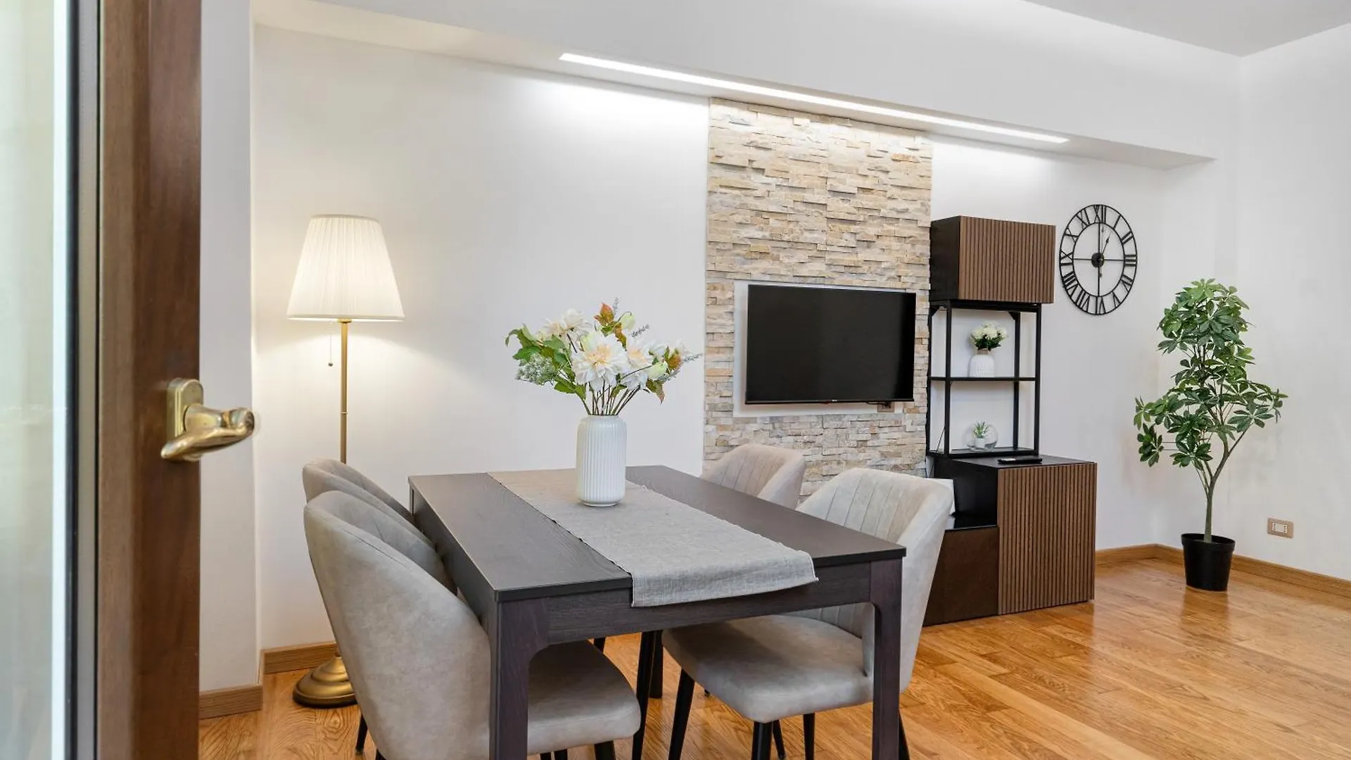 Your Place In Rome Apartments Itália